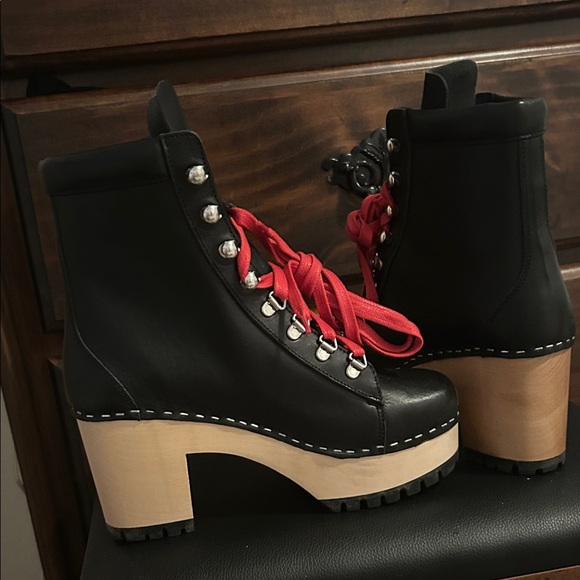 Swedish Hasbeens Red Lace-Up Women's Boots. Size 37. - Picture 6 of 8